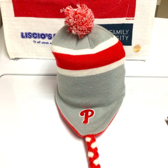 Philadelphia Phillies Vintage Winter Beanie - Picture 3 of 5